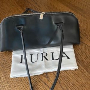 Authentic FURLA Leather shoulder black bag.